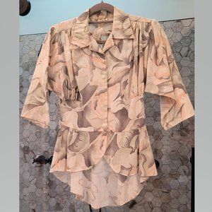 Like new vintage retro hourglass floral high-low blouse Made in California